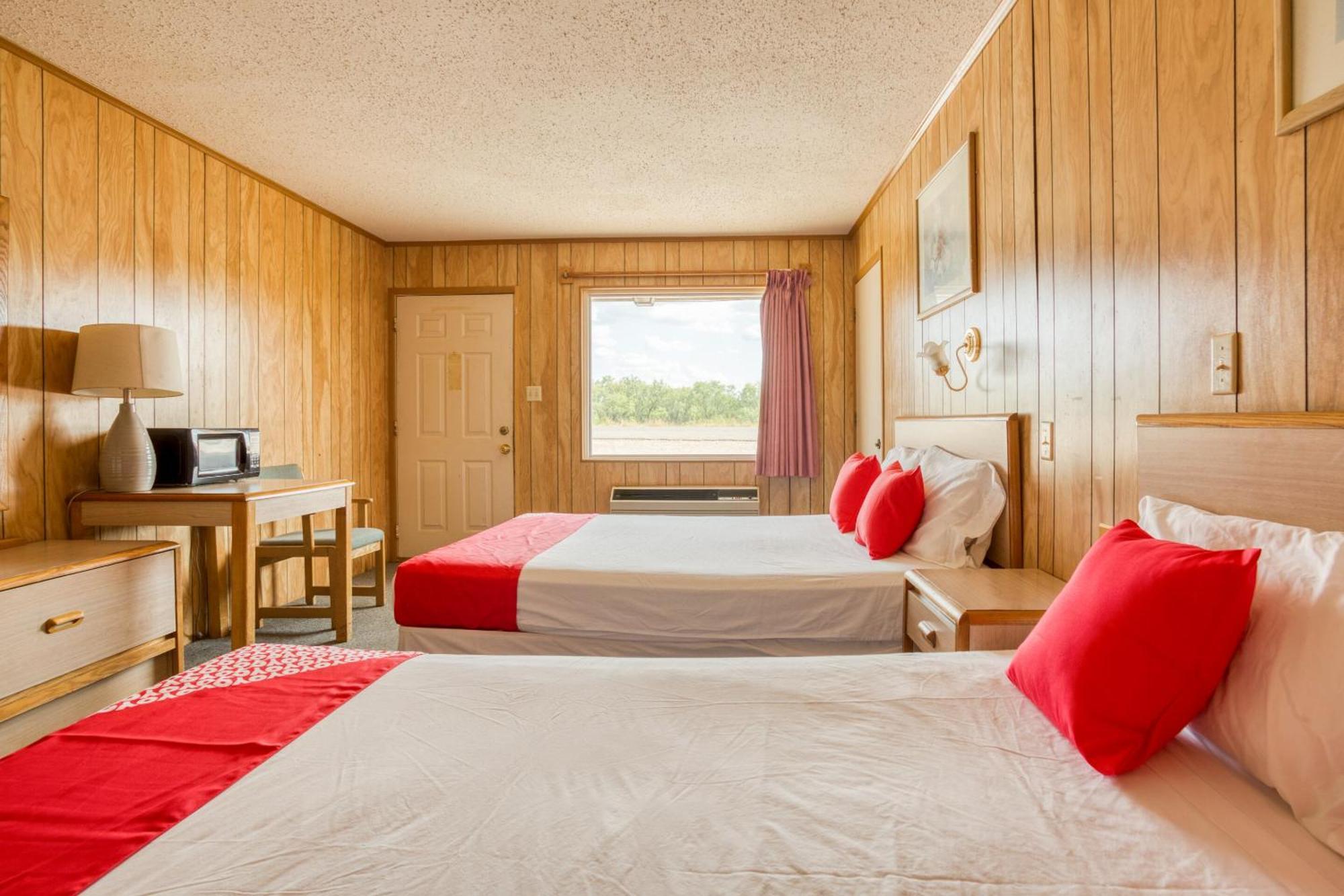 Oyo Hotel Breckenridge Tx Hubbard Creek Lake Exterior photo